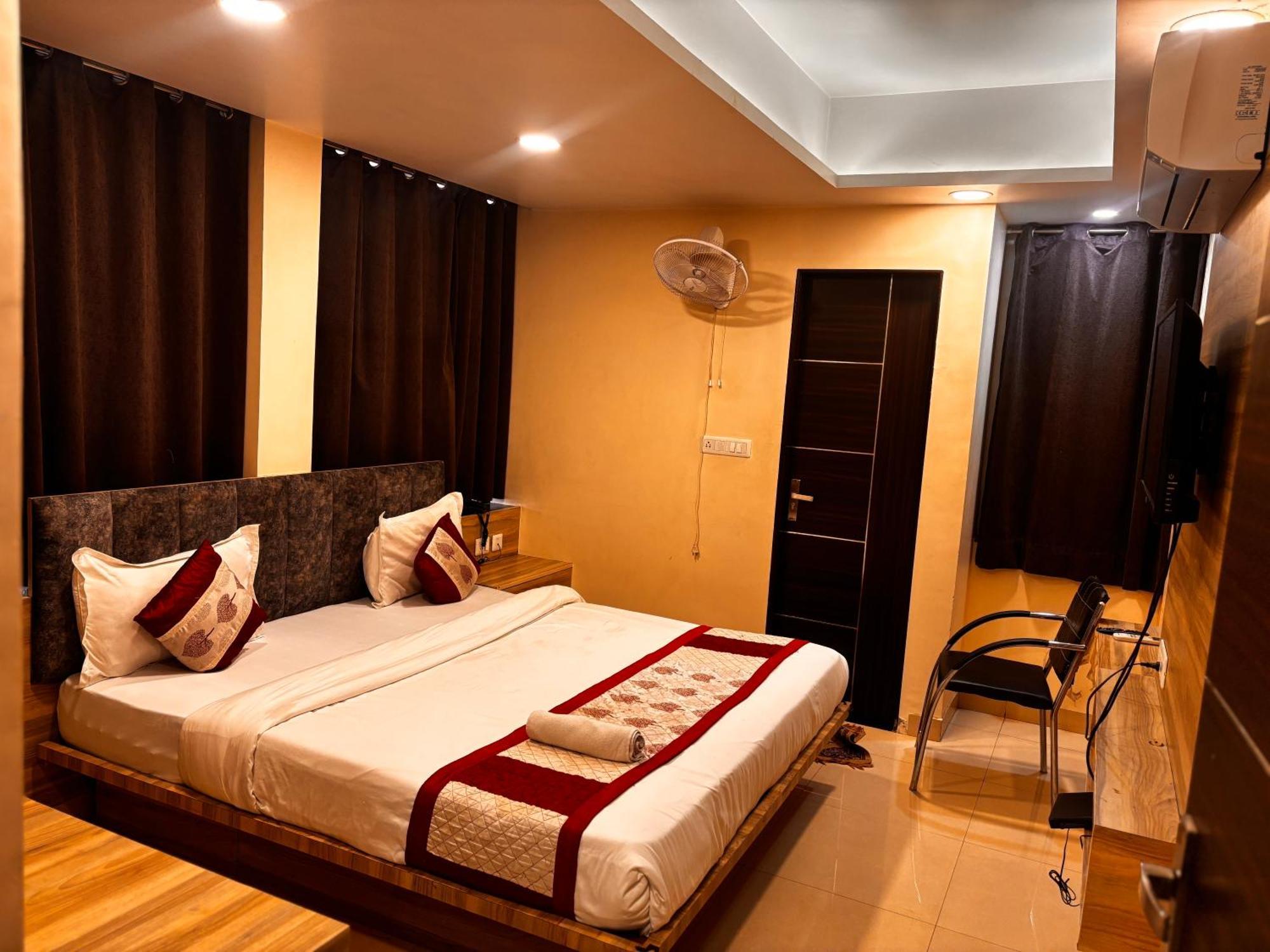 Hotel Gulabi Nagri, Malviya Nagar, 斋浦尔 外观 照片